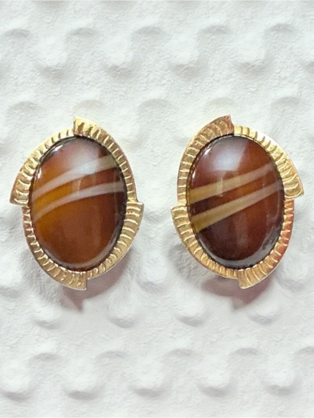 Sarah Coventry Brown Cabochon Earrings Tigereye Tiger Eye Stripe